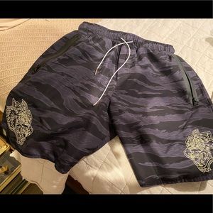 DARC SPORT FASTED TRACK SHORTS IN WOLF CAMO BLACK